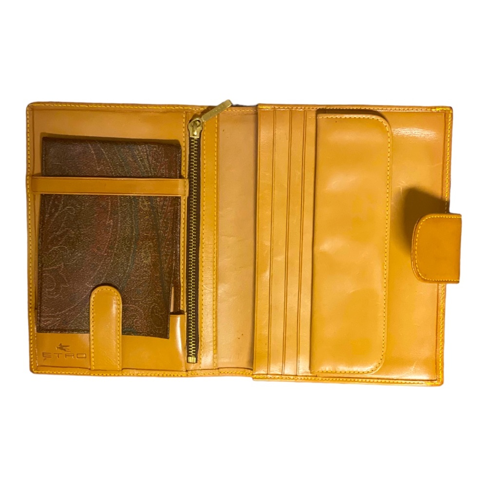 ETRO Feb 1997 Passport Wallet— Rare, Nearly Pristine Condition - Picture 10 of 16